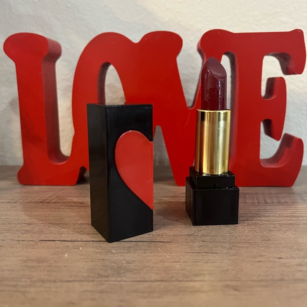 Made to order lipsticks 💄
